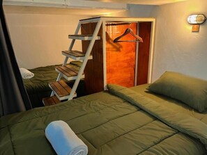 Standard Shared Dormitory | Free WiFi - Isyana's Family Suites Batur View by EPS (Kintamani)