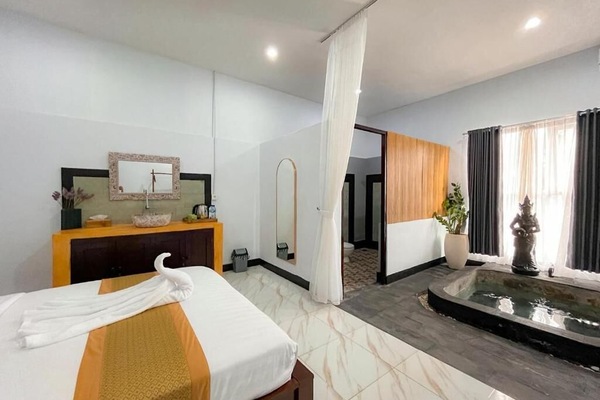 Luxury Double Room | WiFi (free)