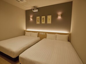 1 bedroom, desk, free WiFi, bed sheets