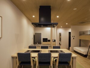 Bureau, Wi-Fi gratuit, draps fournis