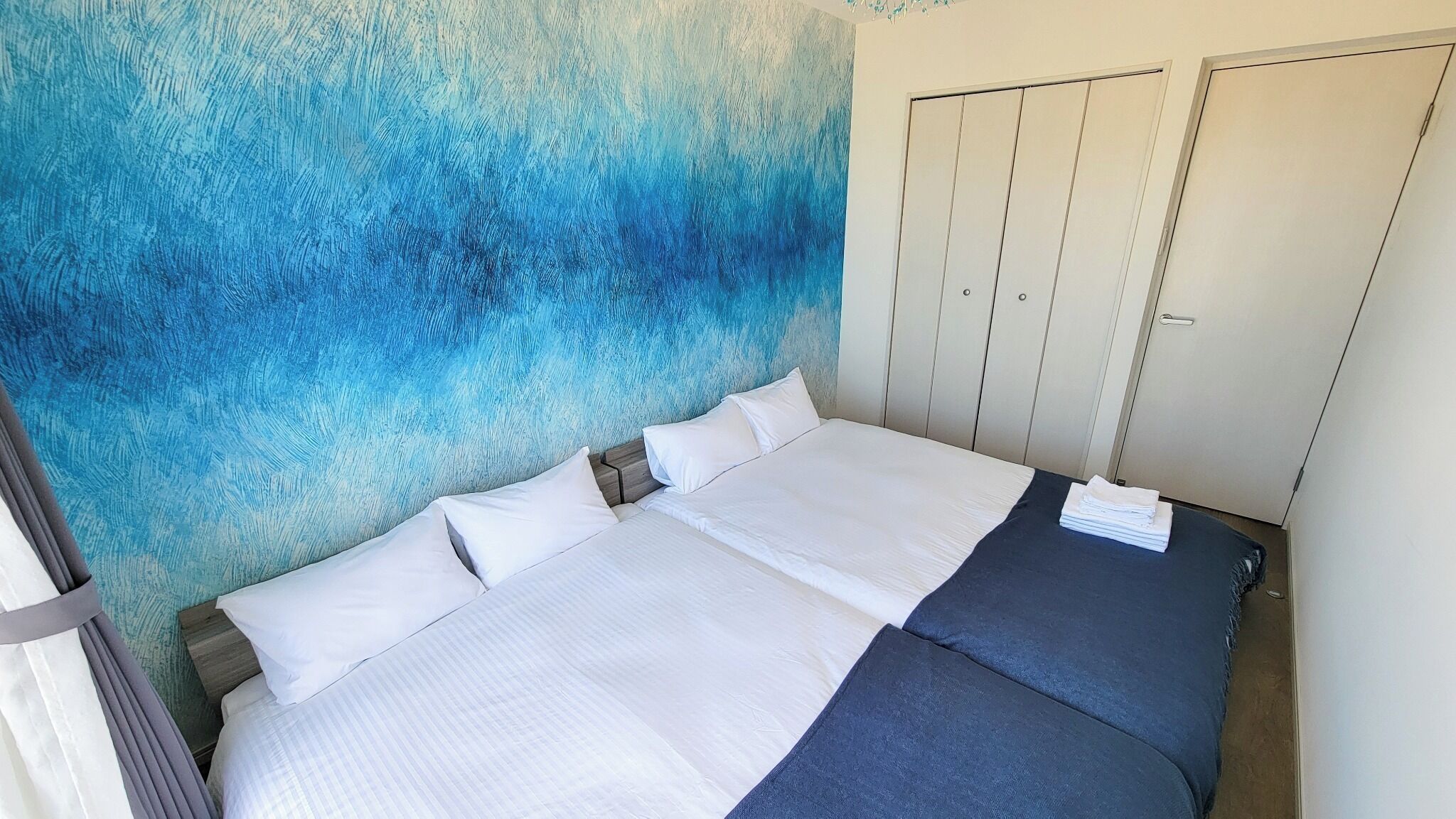 Fer et planche à repasser, Wi-Fi gratuit, draps fournis