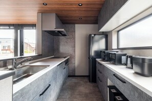 Fridge, microwave, cookware/dishes/utensils - JAN Furano | 3LDK with private sauna for family  / Furano City Hokkaidō (Furano City)
