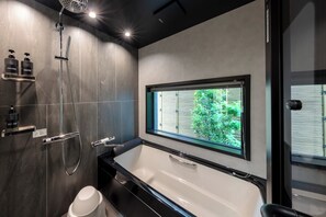 Hair dryer, towels - Newly built 3LDK house with rooftop for rent | 7m / Katsushika Ward Tokyo (Katsushika Ward)