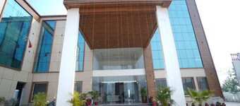 Avdhesh Palace