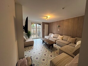 Smart TV - Vacation home in Ostend 10 min from the beach and 15 min from the center! (Oostende)