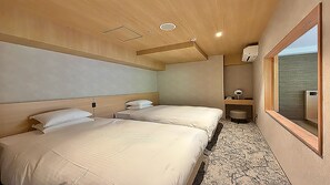 Nijikake Family Suite with Semi Open-Air Bath (Mountainside) Non Smoking - Gensen Itto Iwate Shizukuishi (Iwate Gun Shizukuishi Cho,Oshuku)