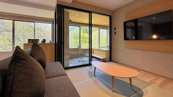 Grand Hot Spring Suite with Semi-Open-Air Bath | Free WiFi
