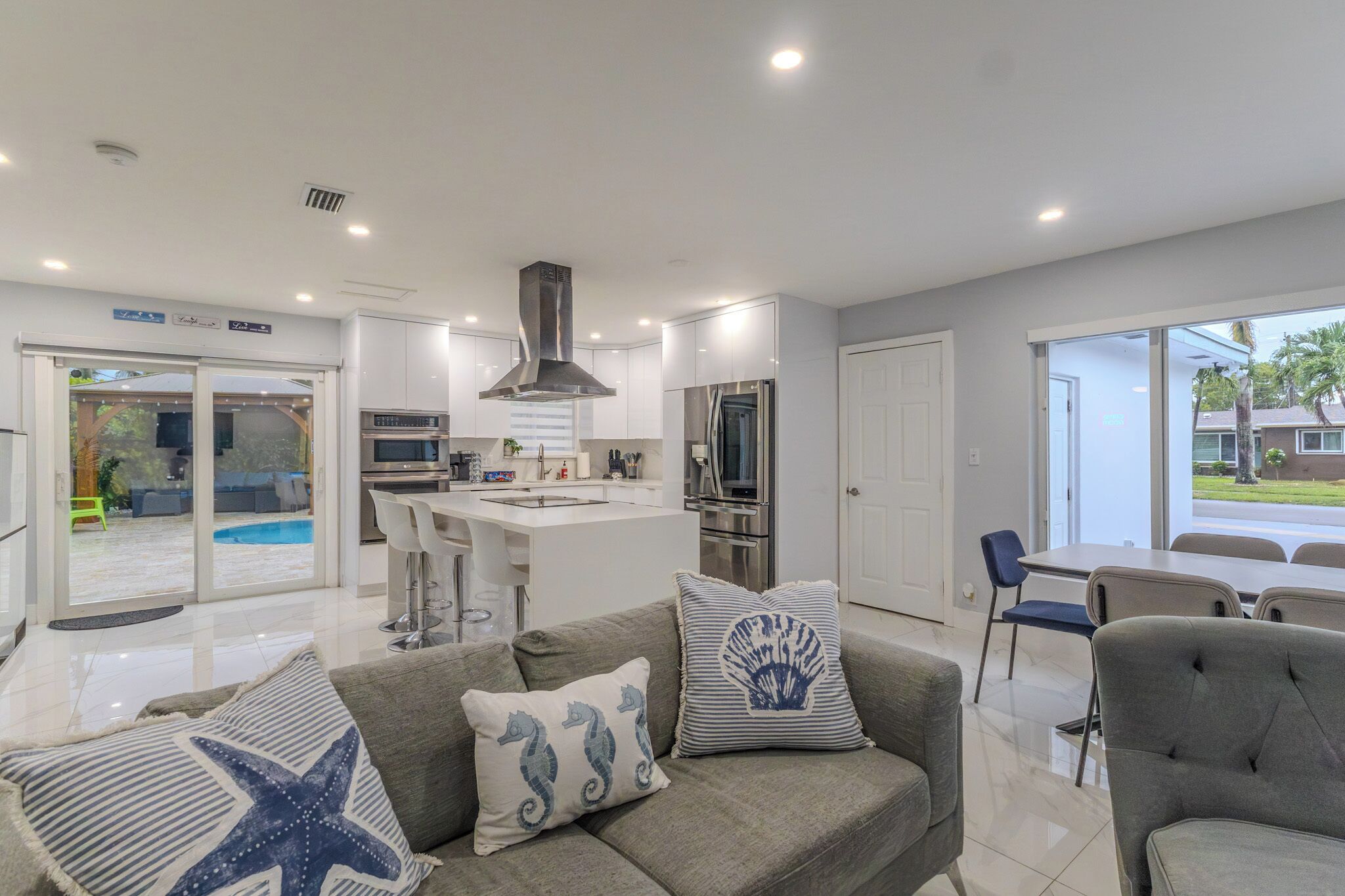 Smart TV, video games