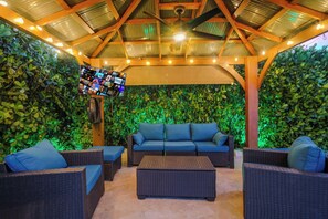 Interior - 4-Bedroom Villa, Pool, Game Room, Near The Beach & Hard Rock Hotel (Pembroke Pines)