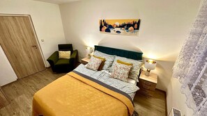3 Schlafzimmer, Bügeleisen/Bügelbrett, WLAN, Bettwäsche