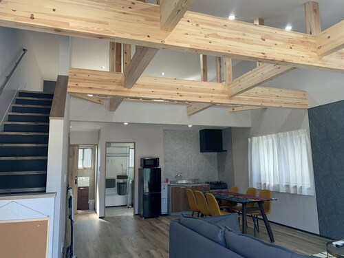 A stylish loftstyle private vacation home / Jinshi Mie