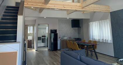 A stylish loftstyle private vacation home / Jinshi Mie