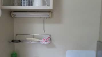 Fridge, microwave, stovetop, cookware/dishes/utensils