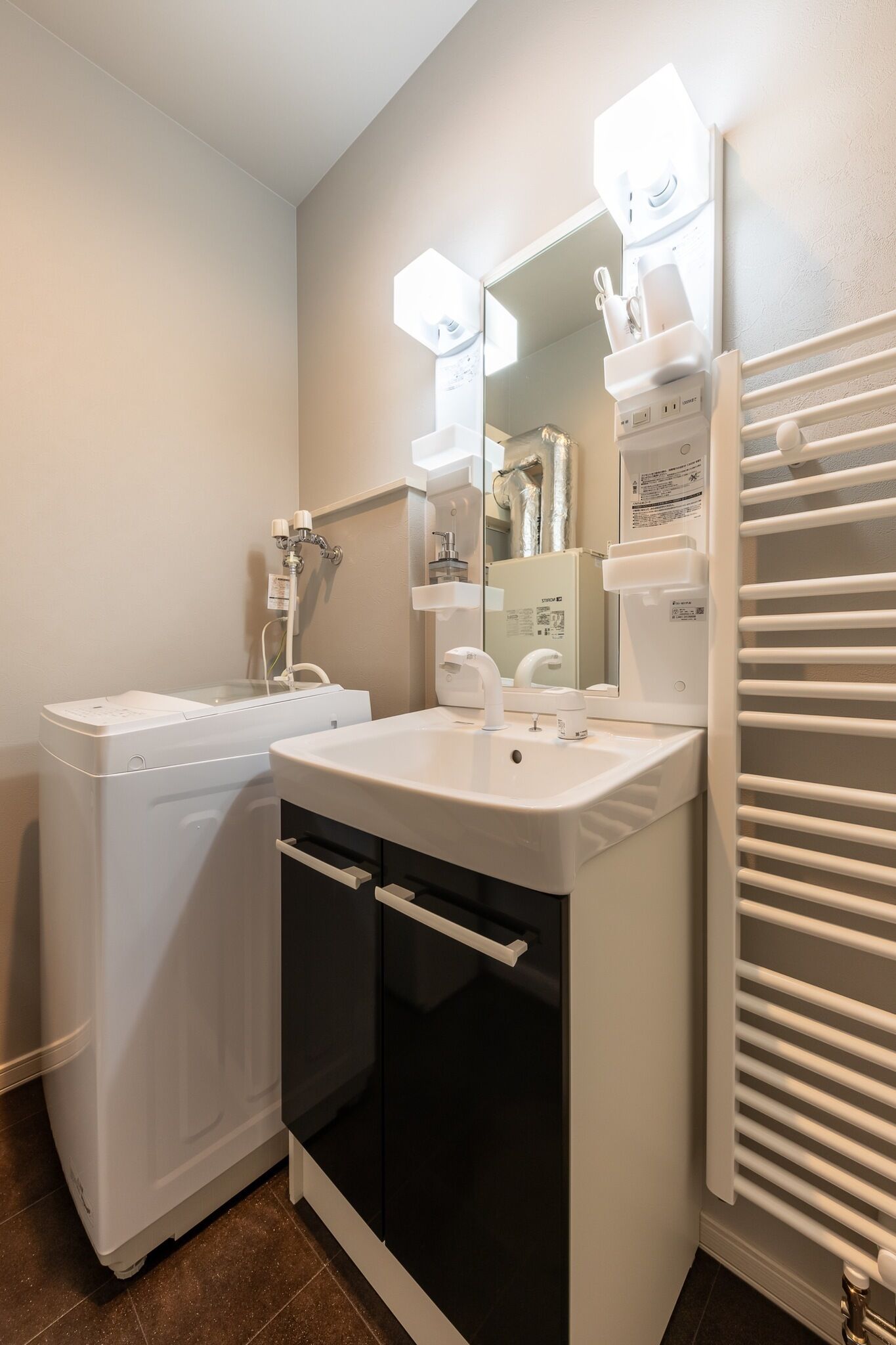 Hair dryer, towels