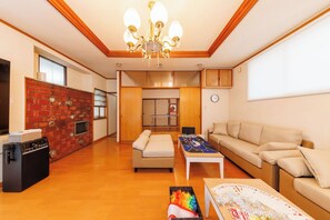 Interior - Entire venue available for private use | 10 minute / Asahikawa City Hokkaidō (Asahikawa City)