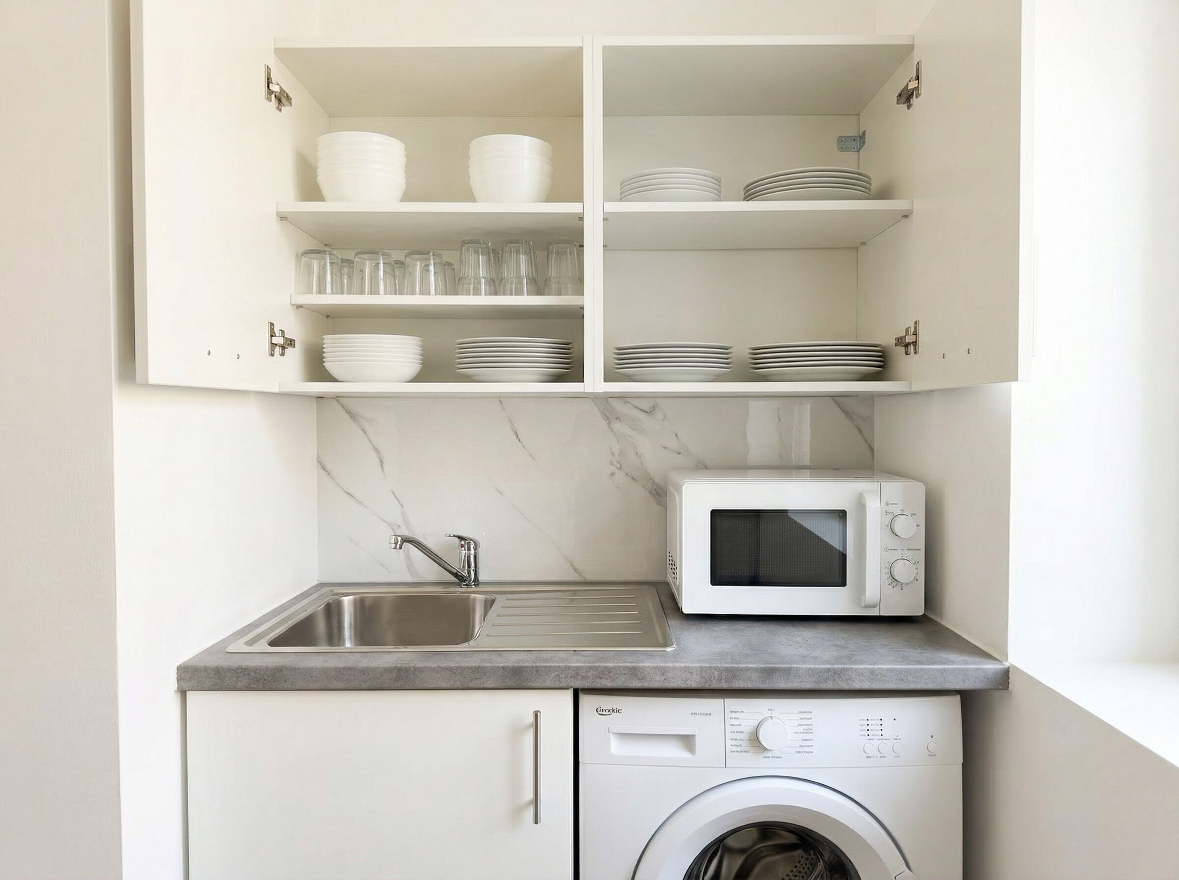 Classic-Apartment | Eigene Küche | Kühlschrank, Ofen, Herdplatte, Wasserkocher