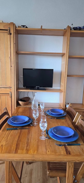 Dining - Apartment facing the Saint-Jean-de-Monts pier (Saint-Jean-de-Monts)