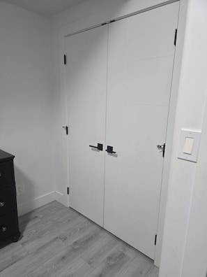 Interior - Cy Becker Drive 2023 Luxury Home (Edmonton)