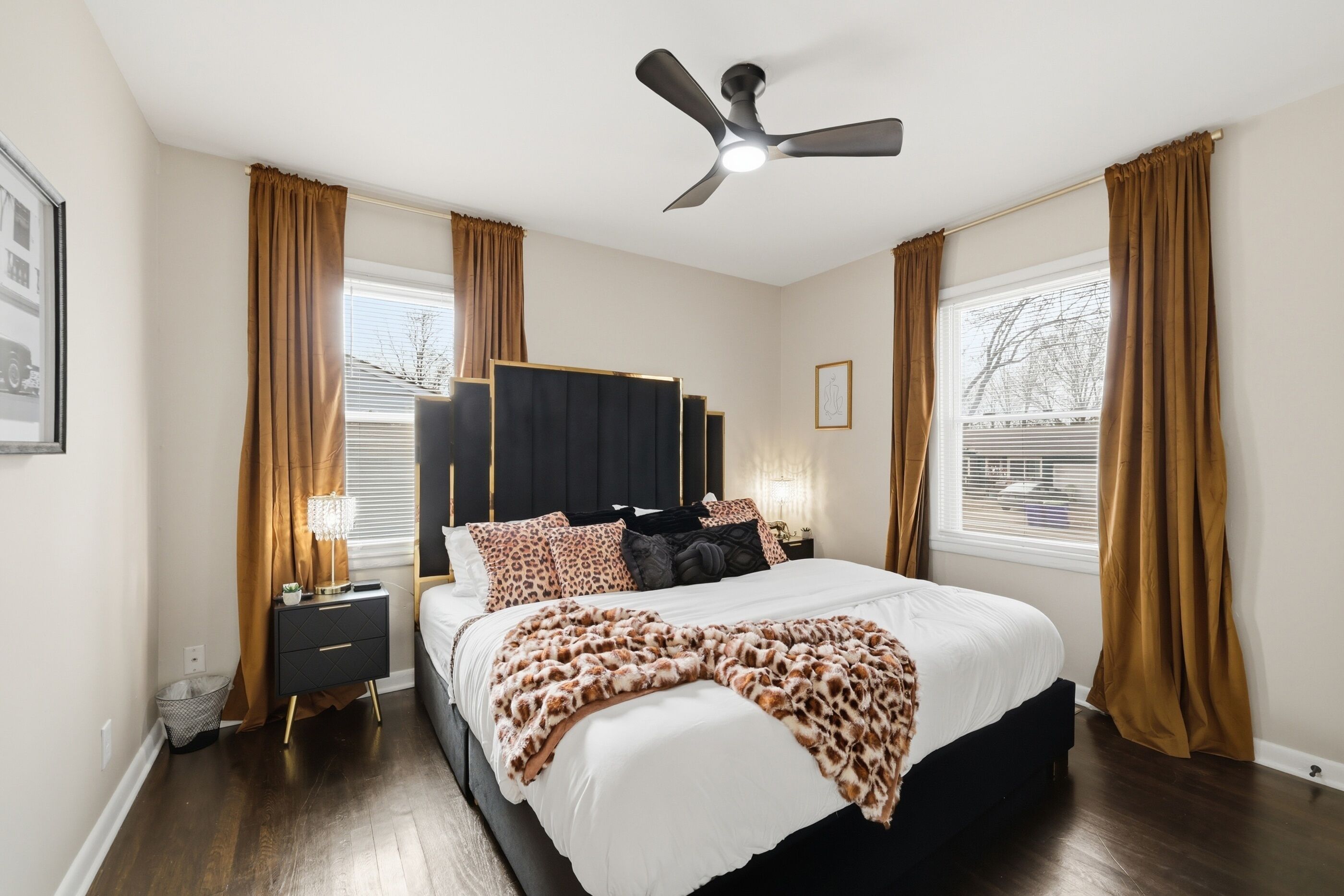 3 bedrooms, desk, iron/ironing board, free WiFi