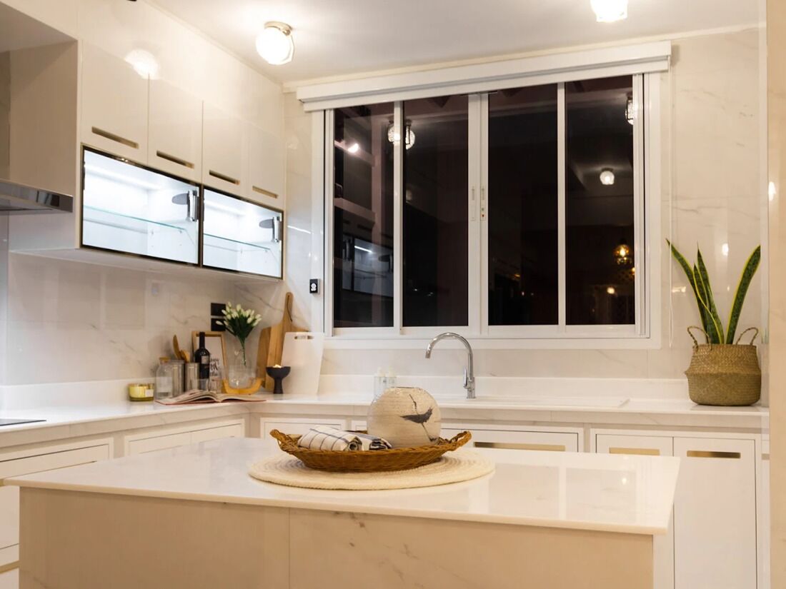 Luxury Villa, Balcony | Private kitchen