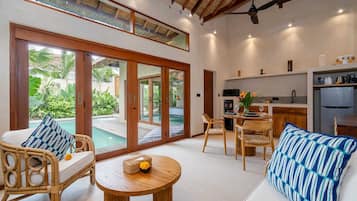 Basic House | Bahagian dalam