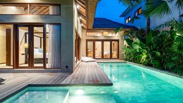 Basic House | Pool | Outdoor pool