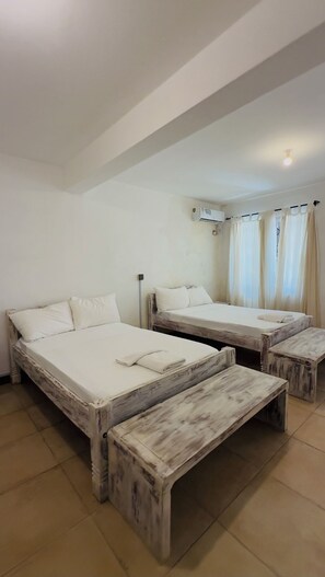 4 chambres, fer et planche à repasser, accès Internet, draps fournis