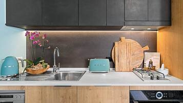 Kochgeschirr/Geschirr/Besteck