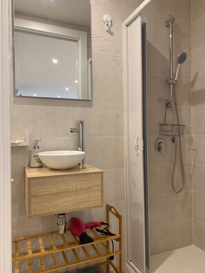 Shower - Cavour 80 (Alghero)