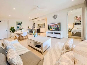 Bügeleisen/Bügelbrett, WLAN, Bettwäsche