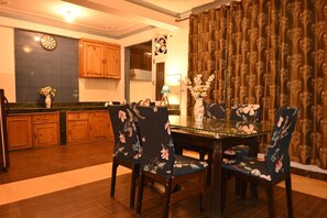 Dining - Sylvan Woods Cottage (Manali)