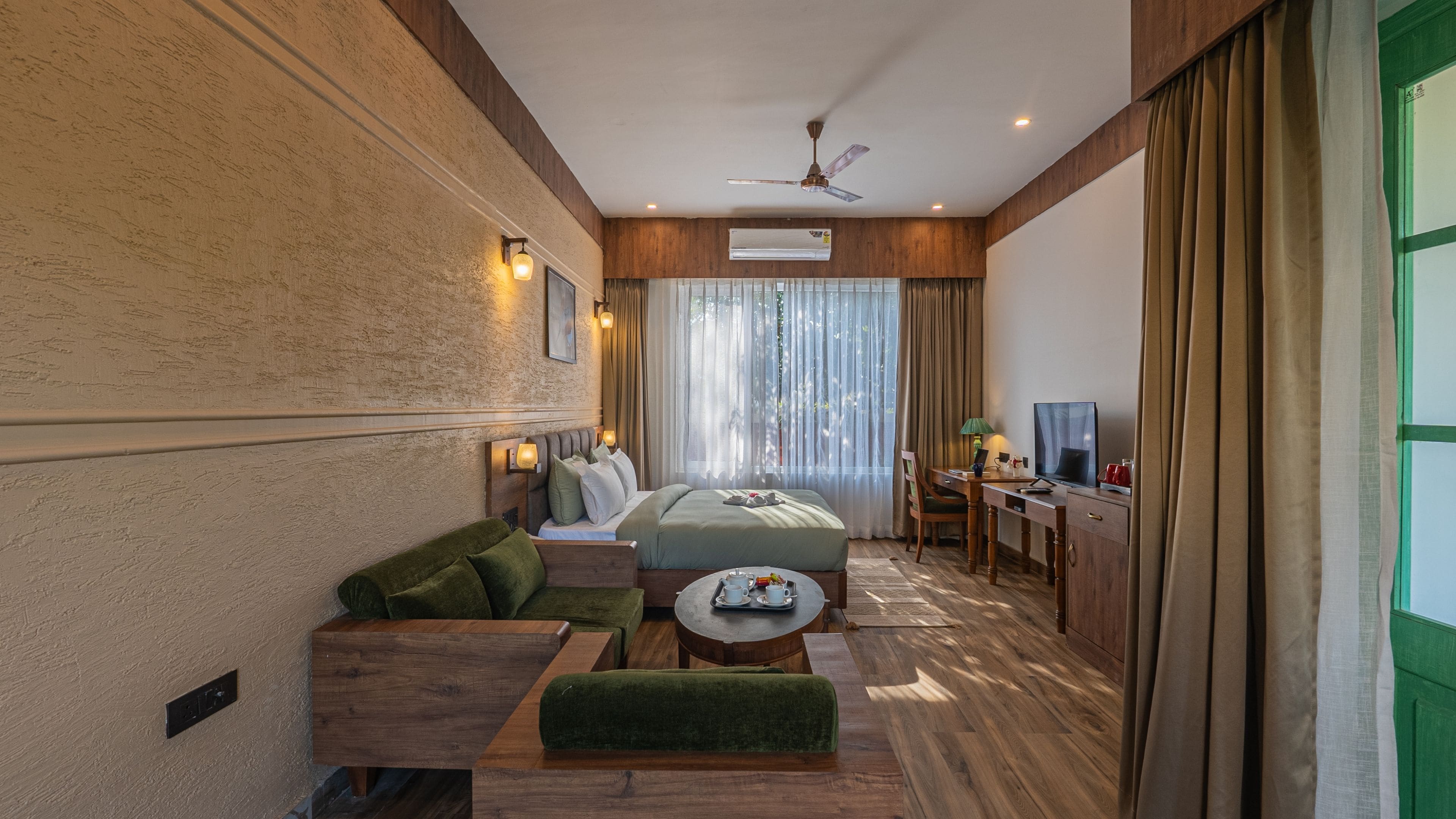 Junior Suite with Balcony