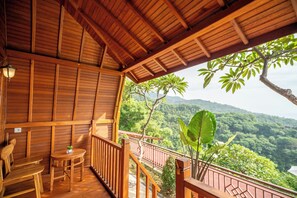 Deluxe Room, Sea View | Terrace/patio - Kubu Diar (Karangasem)