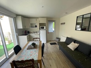 Comfort Suite, Non Smoking, Garden View | Living area - LE DOUX REFUGE (Esquay-sur-Seulles)