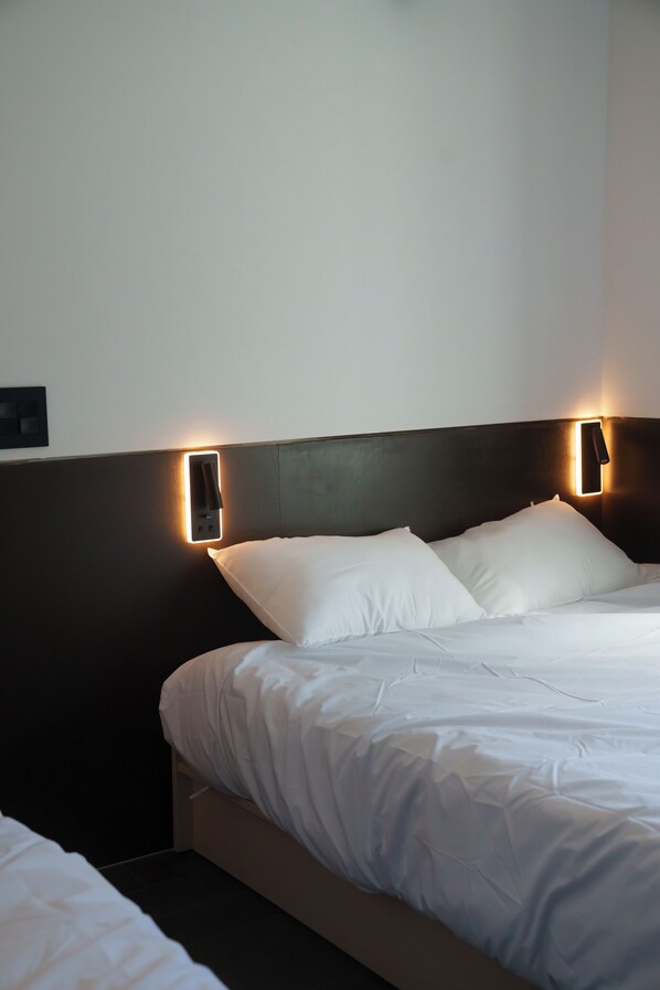 Iron/ironing board, free WiFi