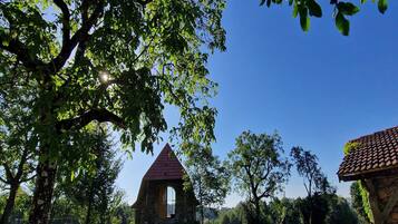 Enceinte de lâhĂ©bergement