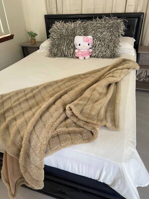 Shared Dormitory, 1 Bedroom, Patio | 1 bedroom - Room-home Sweet Home Room (Sydney)