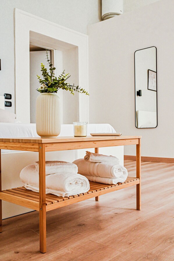 Basic Quadruple Room | Interior