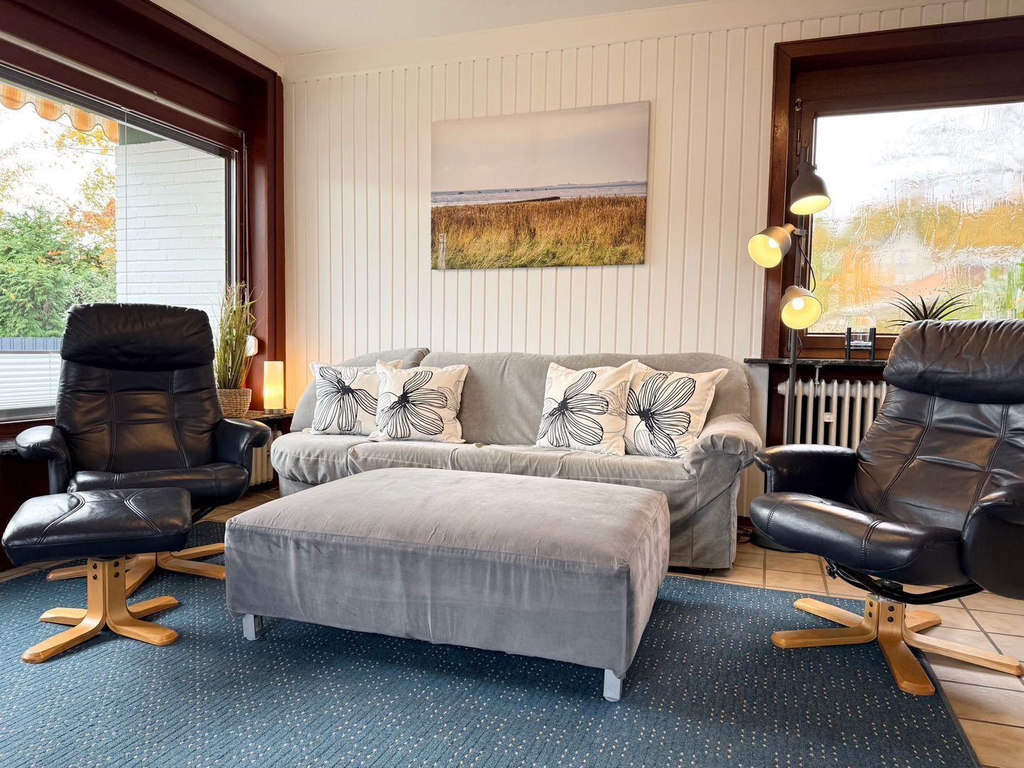 TV, mesa de pingue-pongue, aparelho de som