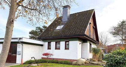 Haus Muschelnest - House Muschelnest - family-friendly vacation home with garden