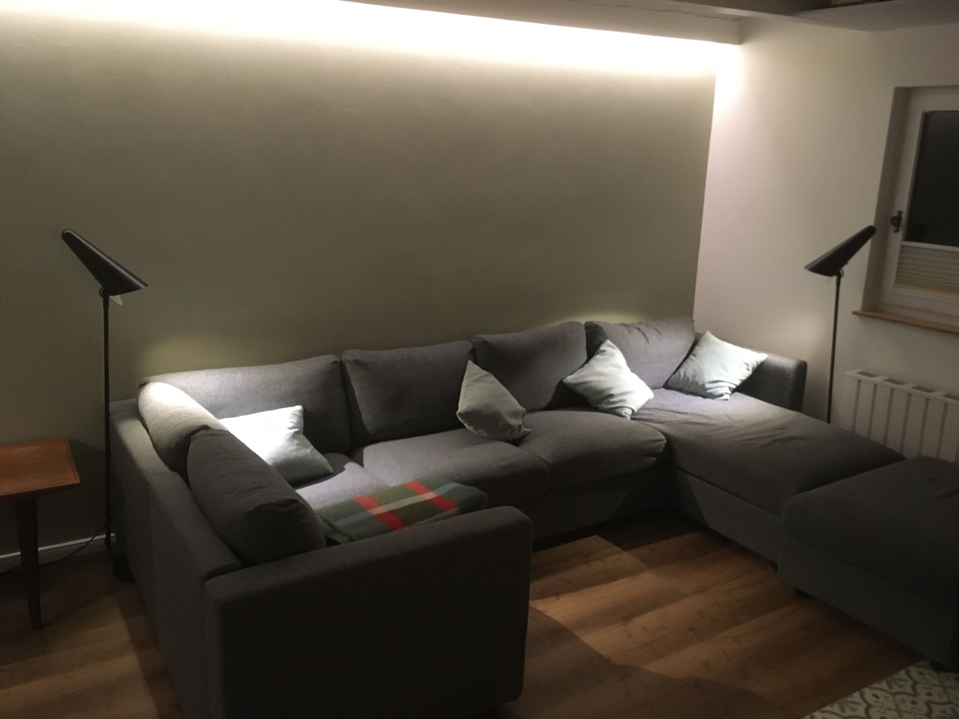 Tv, pejs, bordtennisbord