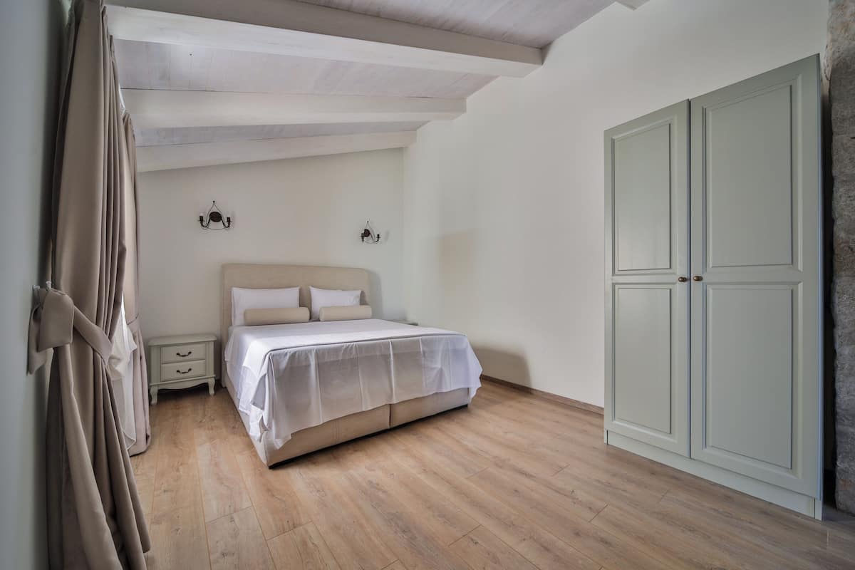 In-room safe, individually decorated, individually furnished