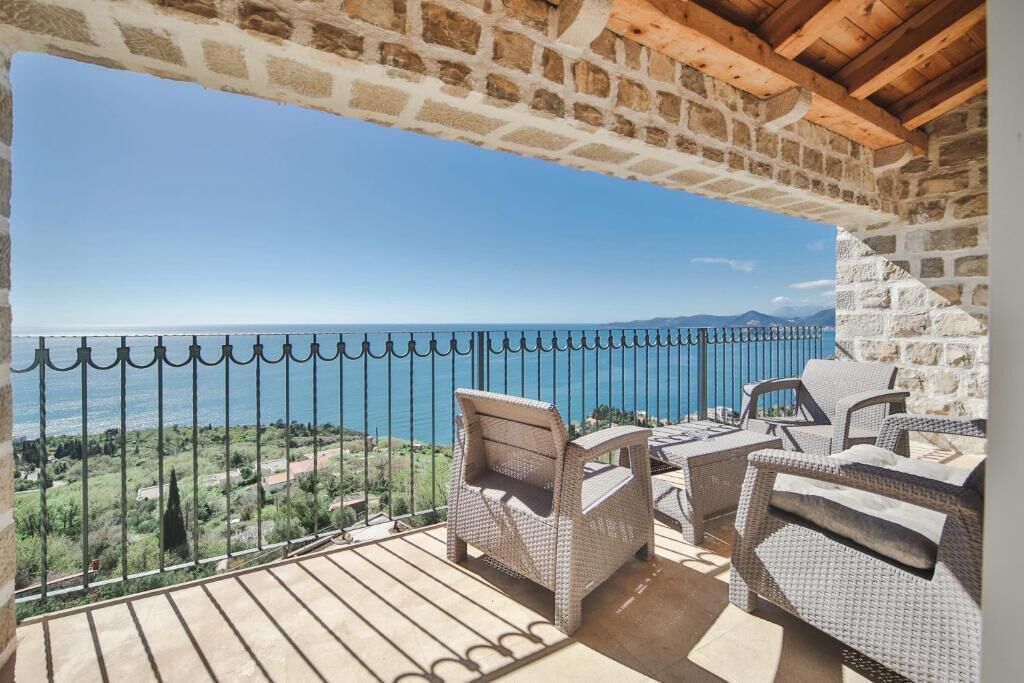 Junior Triple Room, Multiple Beds, Private Bathroom, Beach View | Terrace/patio