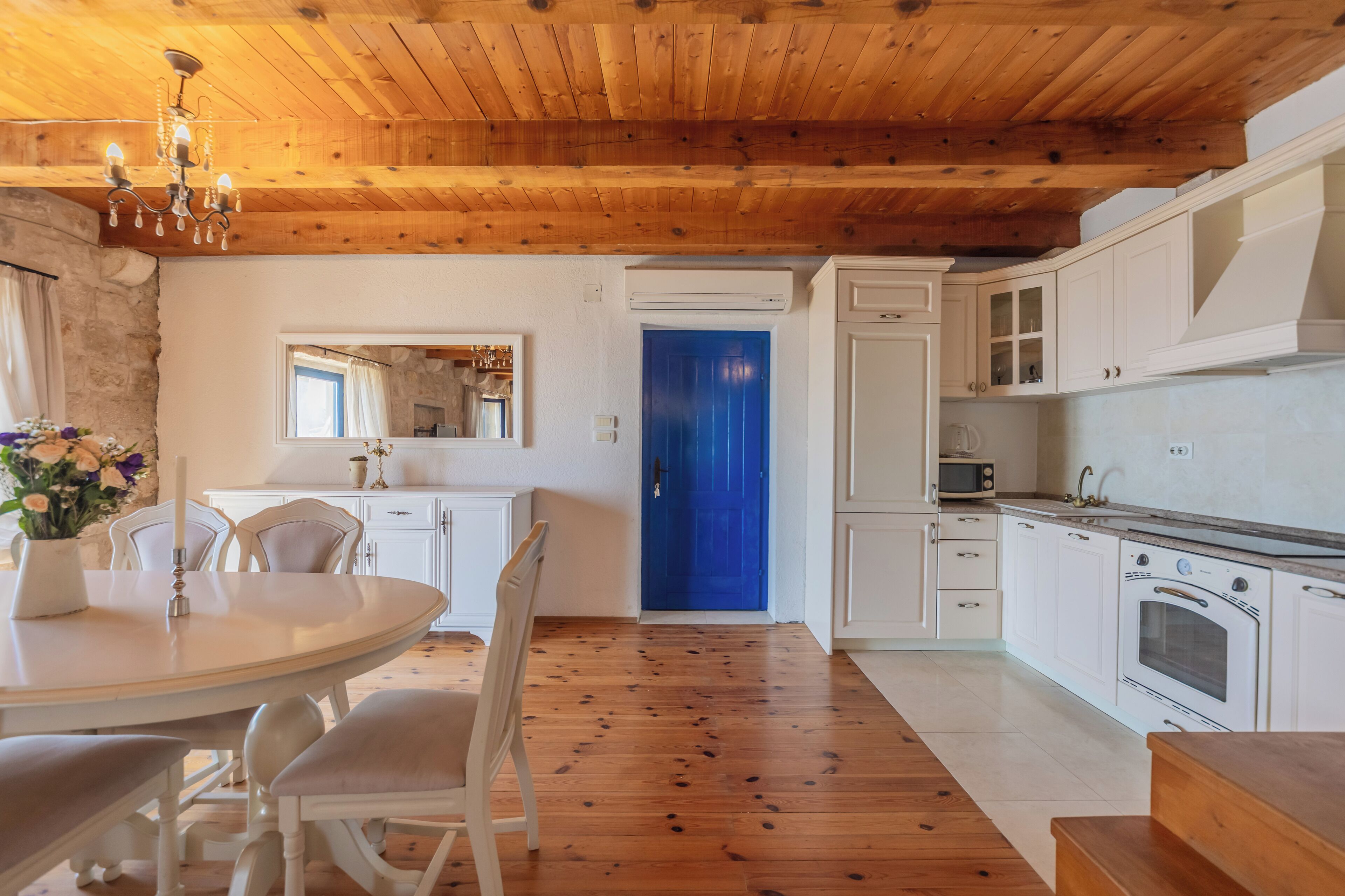 Villa, 2 soverom, balkong, sjøutsikt | Eget kjøkken | Kjøleskap, mikrobølgeovn, ovn og kokeplater