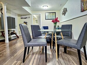 Dining - Cozy 2-Bedroom Suite | Private Access | Near Everything (Edmonton)