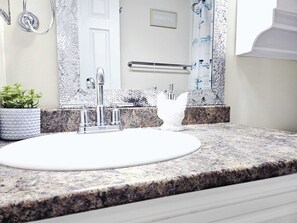 Hair dryer, towels, soap, toilet paper - Cozy 2-Bedroom Suite | Private Access | Near Everything (Edmonton)