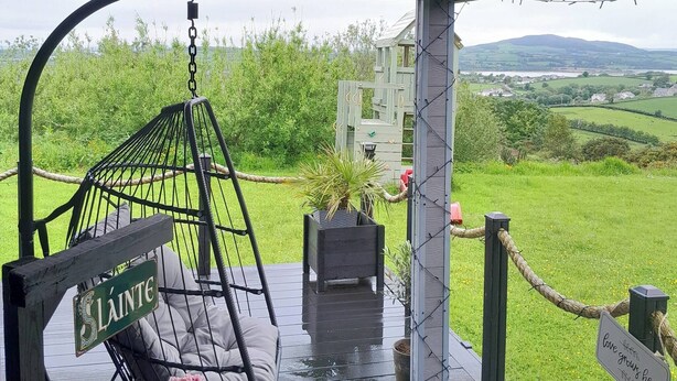 Terrace/patio - Inch View Cabin With Hot Tub & Sauna (Burnfoot)