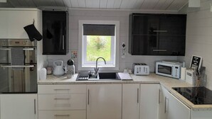 Interior - Inch View Cabin With Hot Tub & Sauna (Burnfoot)