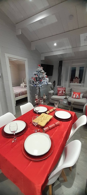 Cabin, 2 Bedrooms, Balcony, Garden View | Dining room - Inch View Cabin With Hot Tub & Sauna (Burnfoot)
