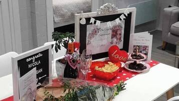 Hytte - 2 soveværelser - balkon - udsigt til have | 2 soveværelser